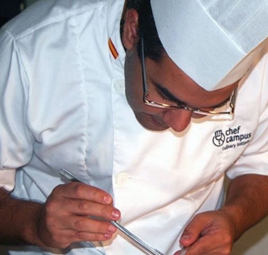 Chef Ejecutivo en Gastronomía Moderna y Gestión de Restaurantes
