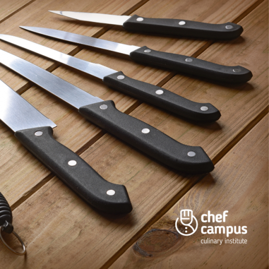 Fundamentos de la Cocina: Técnicas y Uso de los Cuchillos del Chef